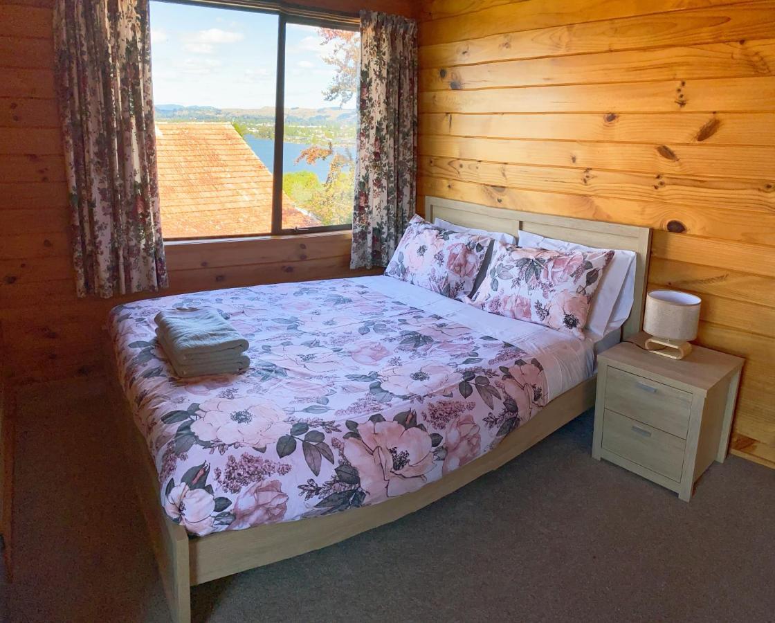 Lake View Family Lodge Up Tp 14 People โรโตรัว ภายนอก รูปภาพ
